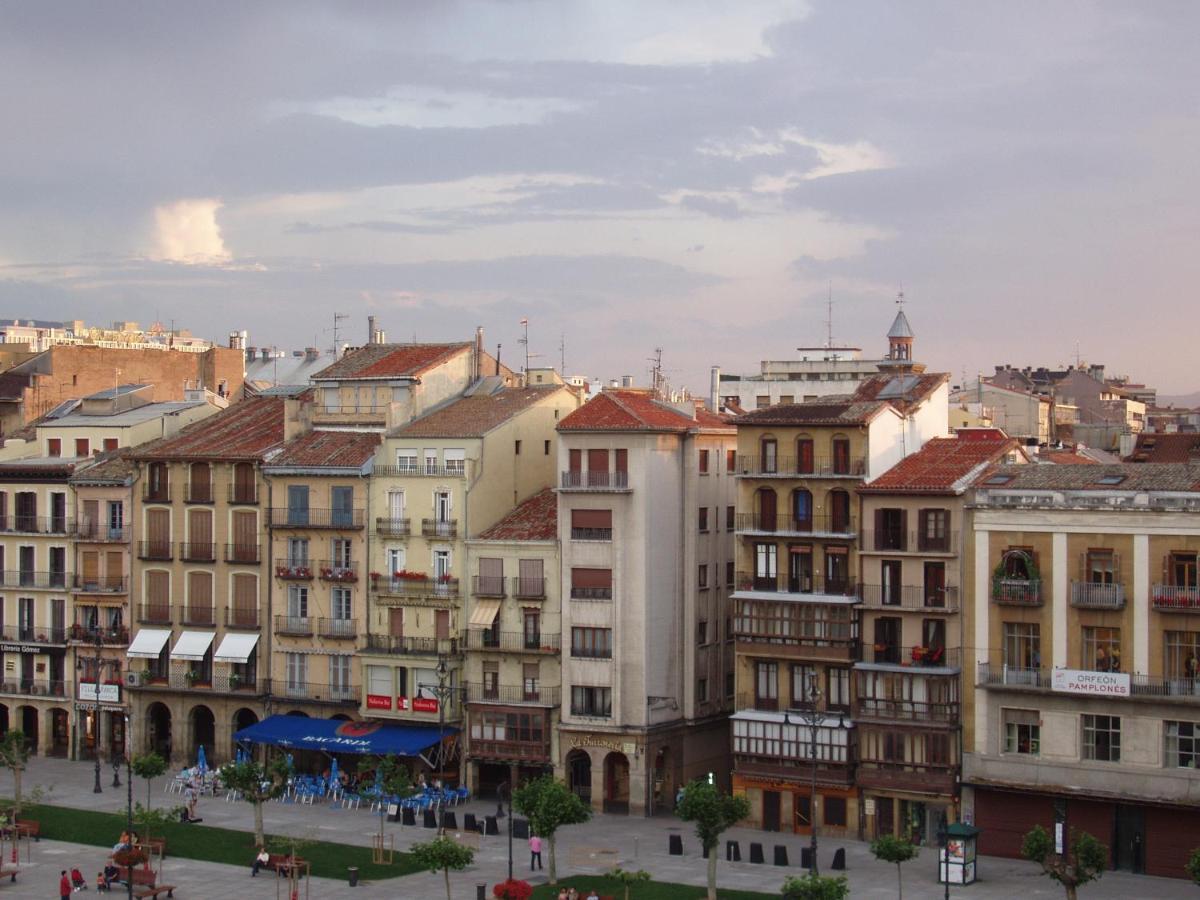 Apartamento Plaza Castillo Appartement Pamplona Buitenkant foto